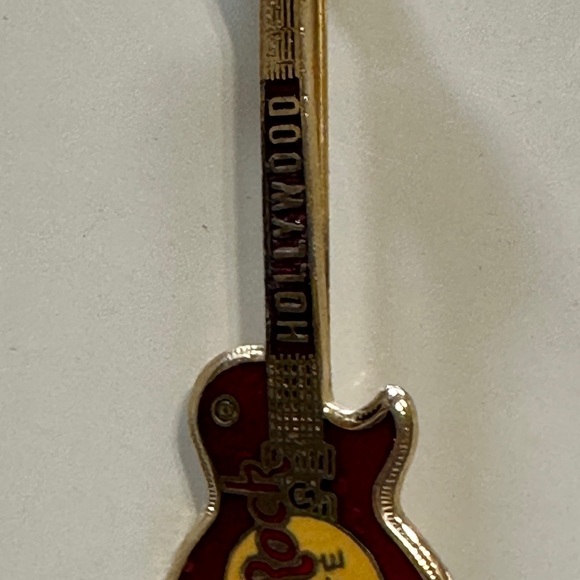 🎸Hard Rock Guitar 🎸 Pins Assortment - Picture 4 of 8